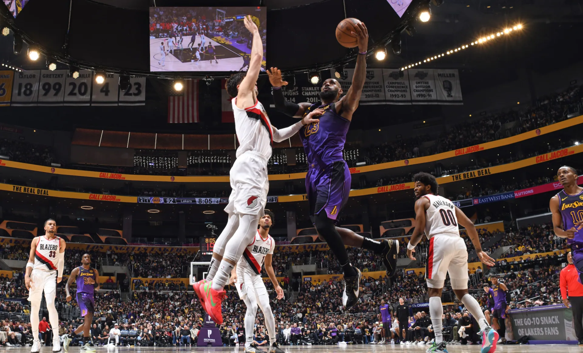 NBA NBA 轉播 NBA 直播 NBA 線上看 NBA LIVE NBA 賽事 湖人隊 拓荒者隊 湖人 拓荒者